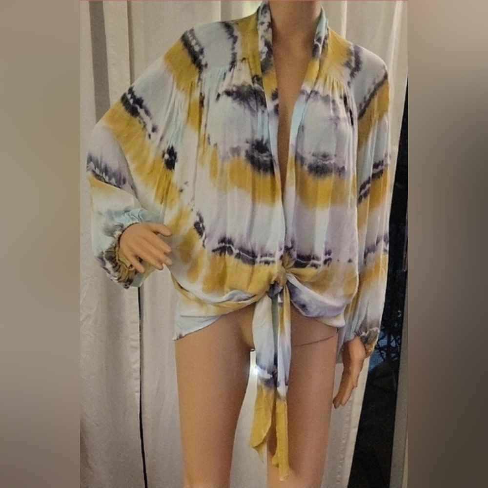 Tie-Dye Women's Top. Young fabulous and broke top size L.